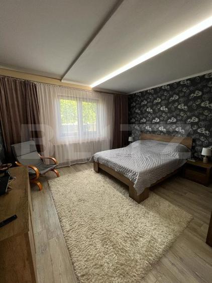 Casa cu 4 camere, 150 mp, teren 1000 mp, zona Bercu Rosu