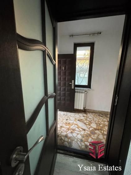 OCAZIE LA VANZARE - CASA CARAMIDA 6 CAMEE - ZONA ICIL -