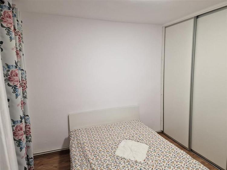 Apartament decomandat cu 3 camere 2 bai in Terezian