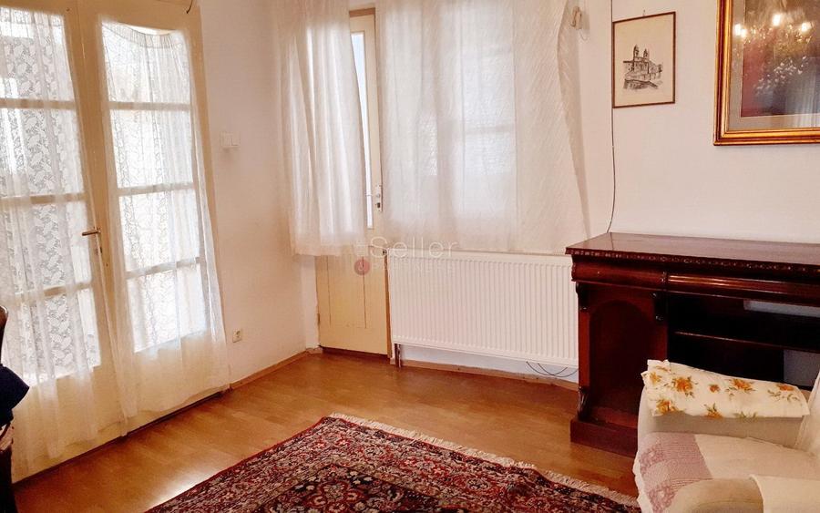 Casa cu curte individuala