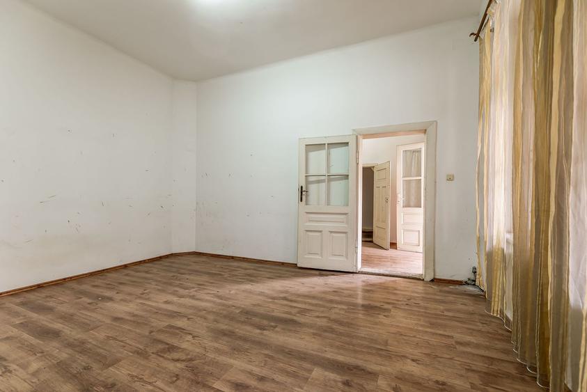 Apartament 2 camere Str. Lucian Blaga, clădire în renovare completa
