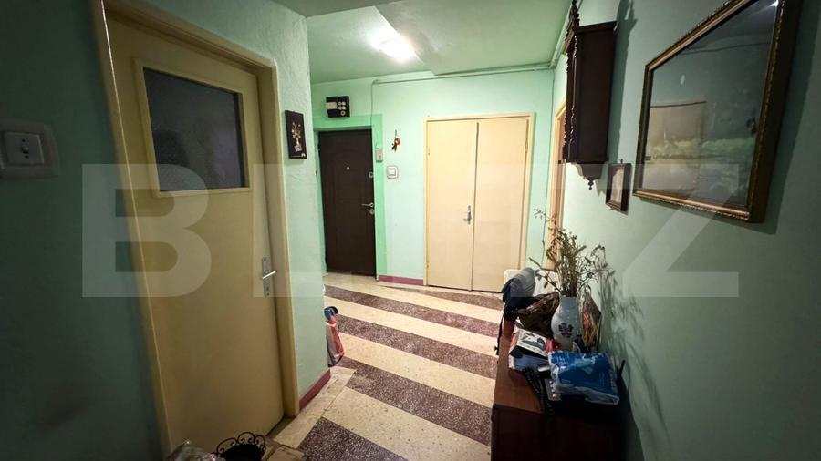 Apartament cu 3 camere, 66 mp, zona Centrala