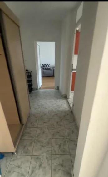 Apartament - 2 camere - decomandat - Brancoveanu