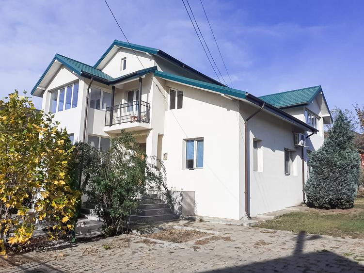 Vila de vanzare Valea Lupului