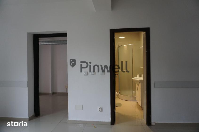 Vila de inchiriat consolidata in Piata Victoriei cu parcare