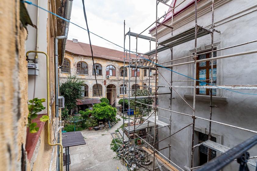 Apartament 2 camere Str. Lucian Blaga, clădire în renovare completa