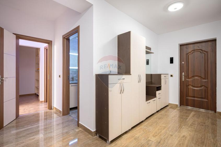 Apartament cu 3 camere, 99mp utili, 2 băi, parcare subterană la Isaran
