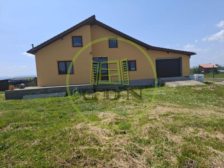 Casa individuala 4 camere, 163mp utili si 1000mp teren, Dealul Sibiului.