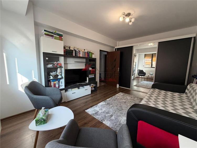 Apartament 1 camera decomandat, Platou Galata