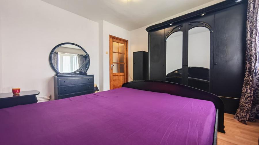 Apartament de inchiriat - zona Casa de Cultura