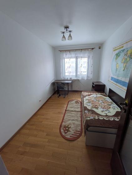 Apartament 3 camere Pod de Fier