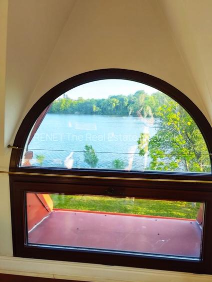 SUPER OCAZIE SE VINDE VILA DE LUX SI CASA DE OASPESTI IN BALOTESTI LA LAC 555000 - 21