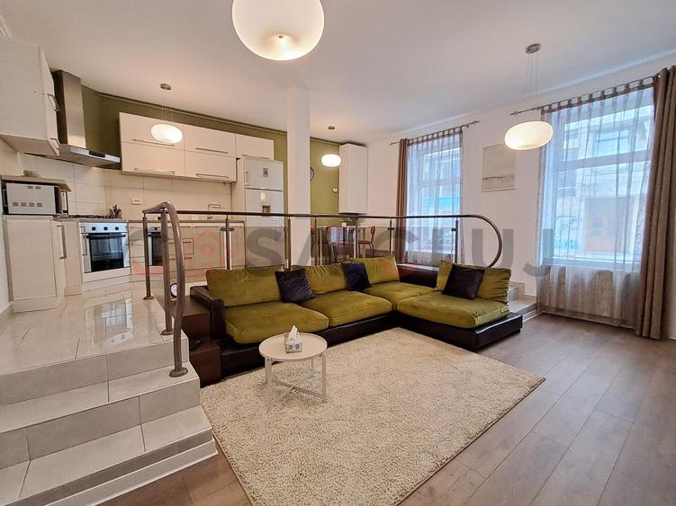Apartament La Curte Comuna, Zona Centrală!!