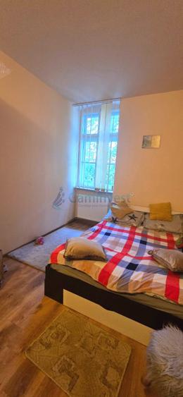 Apartament ultracentral cu doua dormitoare si loc de parcare,Oradea,Bihor