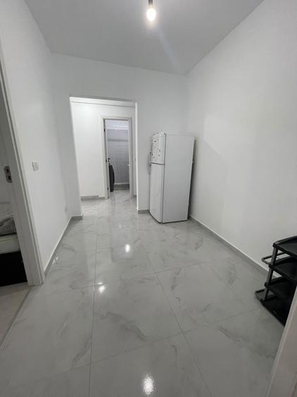 Apartament cu 2 camere decomandat, etaj 2/10, zona Alexandru cel Bun
