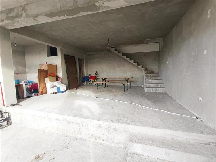 Casa DUPLEX P+1+M in Moldova Noua
