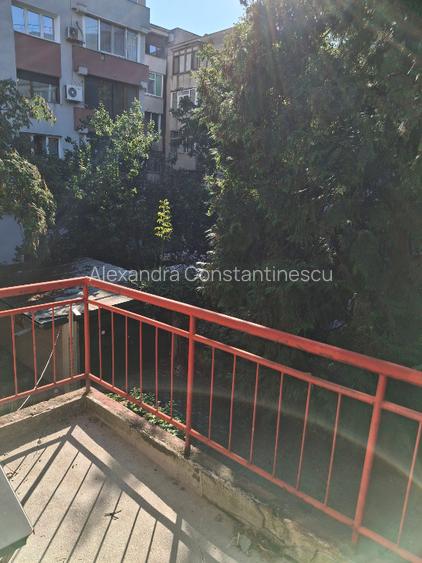 Apartament 4 camere, 2 dorm, sufragerie, birou, scara interioara, et.1 in vila  - 15