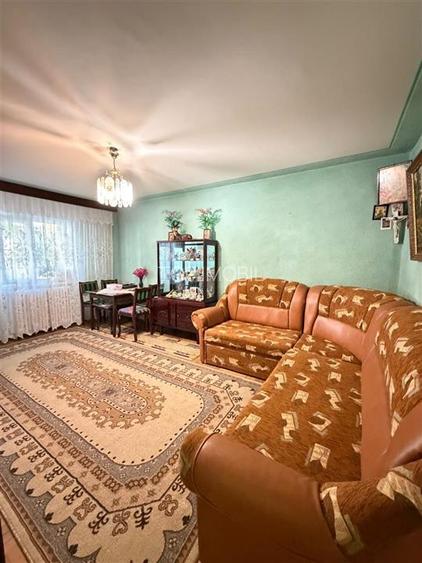 Apartament 2 camere decomandat, parter inalt- Nicolina