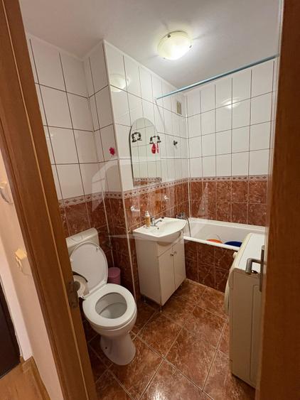 Garsoniera confort 1, recent renovata, aer conditionat, zona Parang
