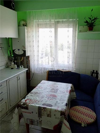 Dacia, 2 Camere, Decomandat, Centrala Proprie, Lift
