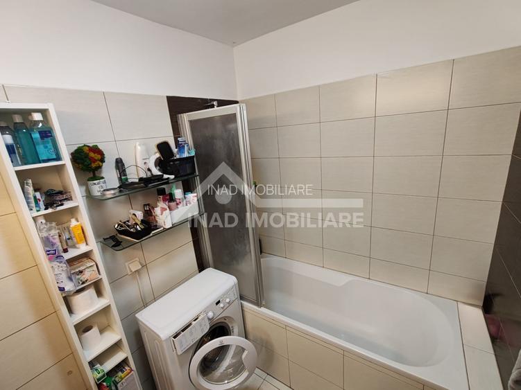 Apartament cu 2 camere, 2 balcoane, parcare, Zorilor Str.Mircea Eliade - 12