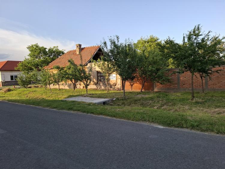Casa pentru demolare/renovare in Nadlac cu teren 616mp
