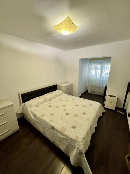 Apartament 3 camere decomandat FAR