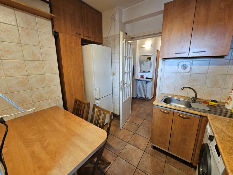 Apartament 3 Camere Națiunile Unite cu Centrala Proprie