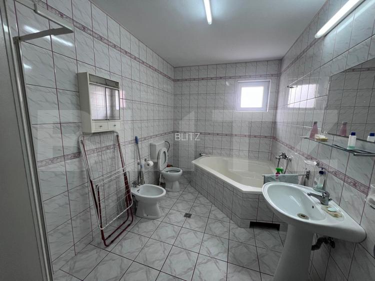 Casa de inchiriat, 7 camere, 230 mp + 415 mp teren, garaj - Gruia - 16