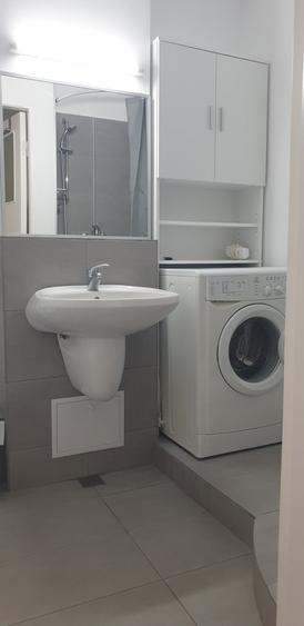 Lujerului, metrou 1m, Afi Mall 5m, Politehnica 5m