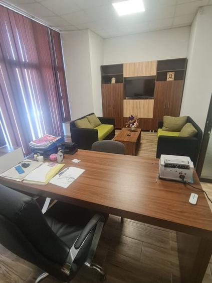 Inchiriere spatiu comercial, 6 incaperi, 133 mp, zona Cornitoiu