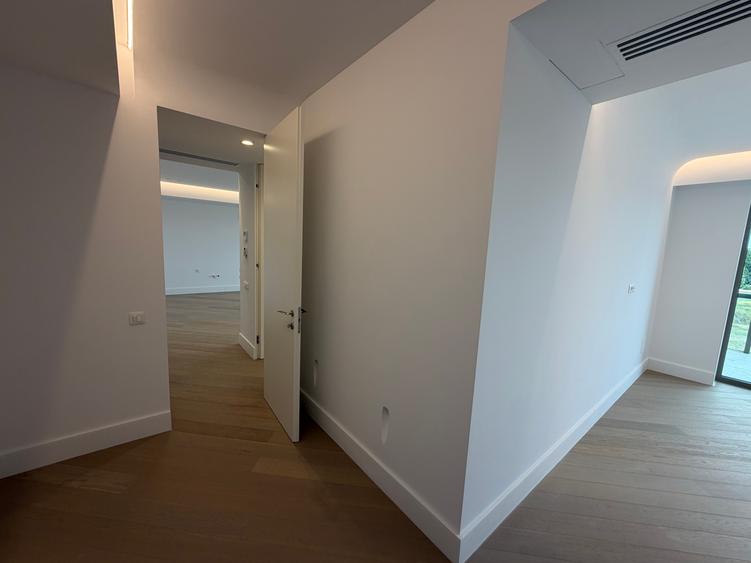 Apartament în Cortina 126,parcare inclusă,terasă 40mp