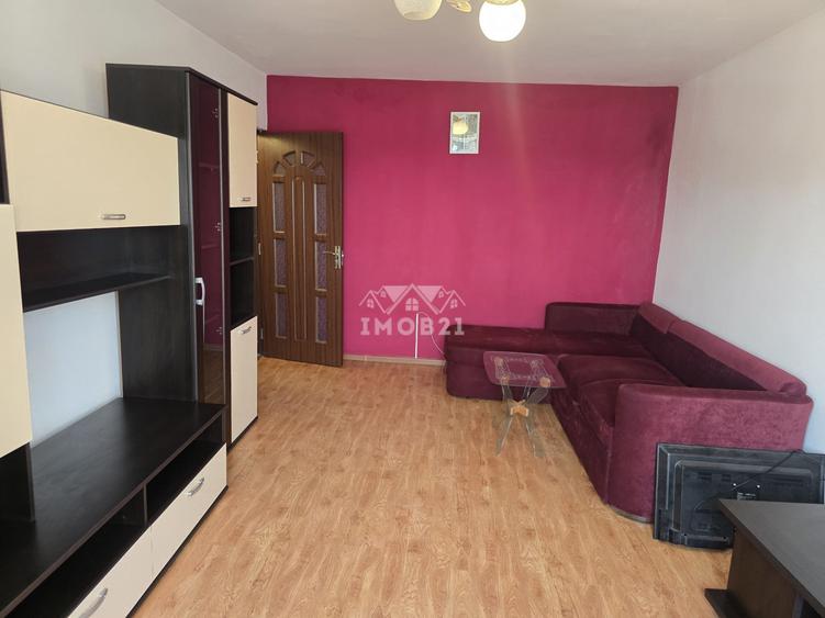 Apartament Ideal cu Două Camere, Preț Mic, Acte la Zi - Strada Domnișori