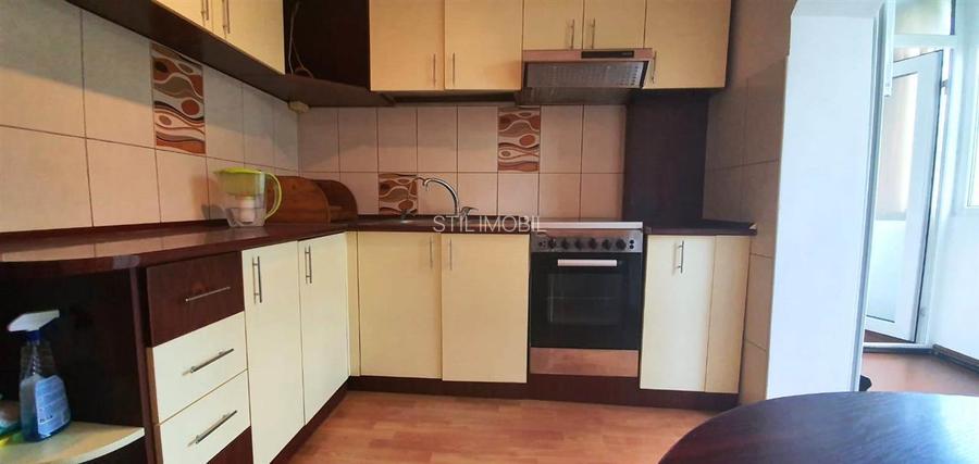Apartament 3 camere decomandat 2 bai Nicolina - Gradinita nr. 1 - 3