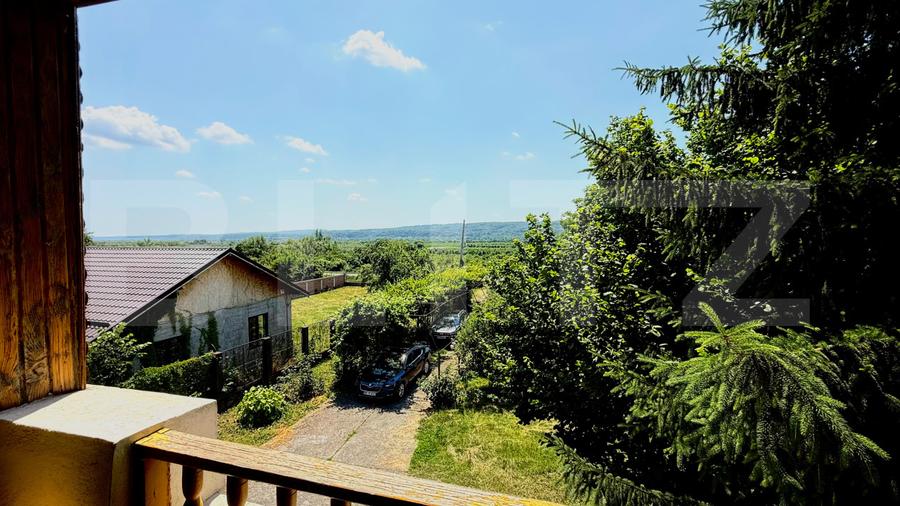Casă cu 6 camere, 180 mp, zona Izvoarele