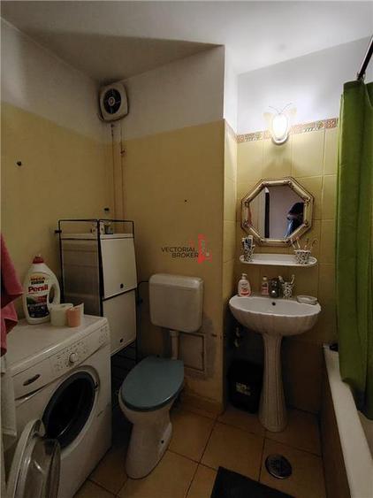Apartament 3 camere zona Calea Grivitei Podul Grand