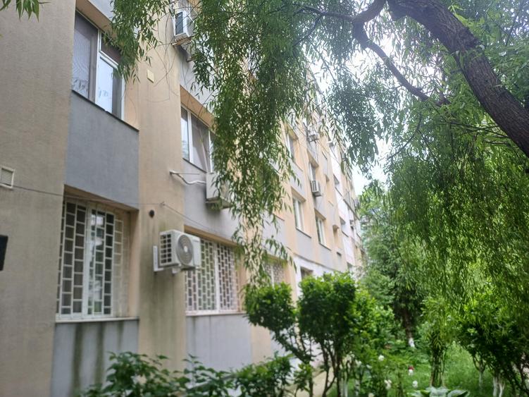 Brancoveanu -Aleea Tebea -3 camere