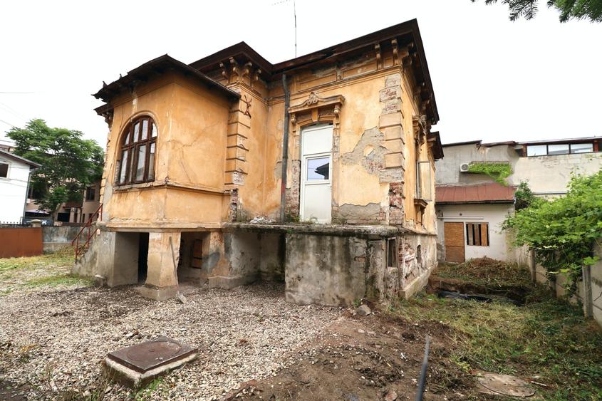 Casă istorică de restaurat Piața Regina Maria – Unirii