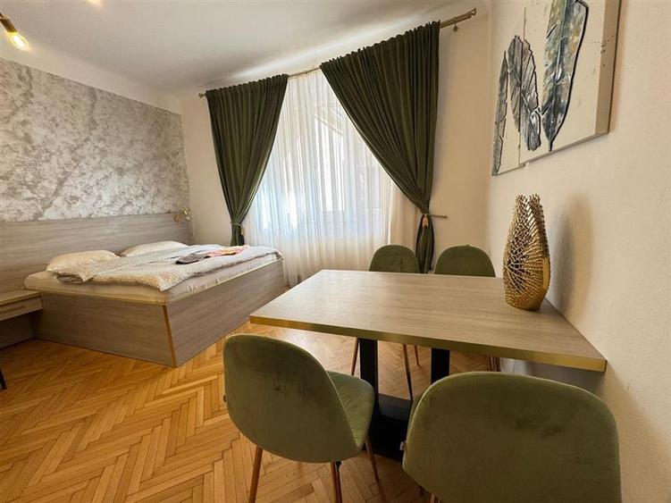 Afacere la CHEIE 2 garsoniere de LUX in zona Ultracentrala