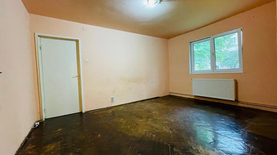Apartament de vanzare | semidecomandat – Parter | Parcare | Beci – Brașov