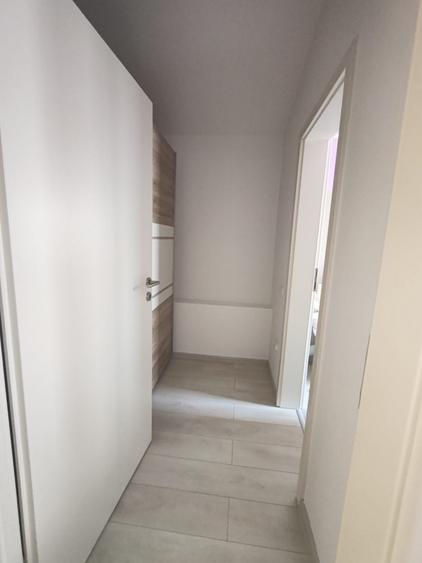 Casa Modernă de Închiriat în Sămpetru - 3 Dormitoare, Living,Terasă și Curte!