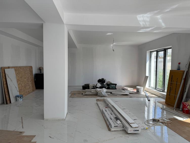 VILA Pipera Tunari P+1+M Curte 250mp Clinica / Gradinita