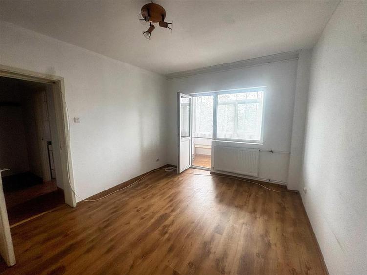 Apartament 2 camere de vanzare in Ploiesti Nord – zona excelenta, aproape de sco