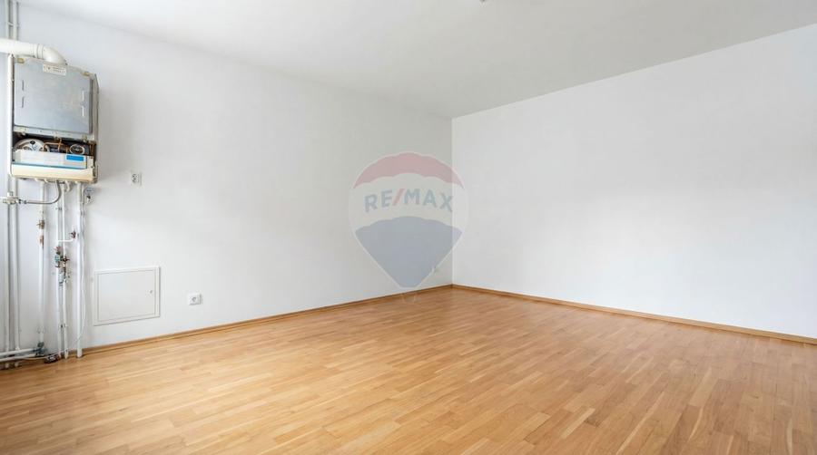 Apartament 7 camere ULTRACENTRAL in casa- Codlea!