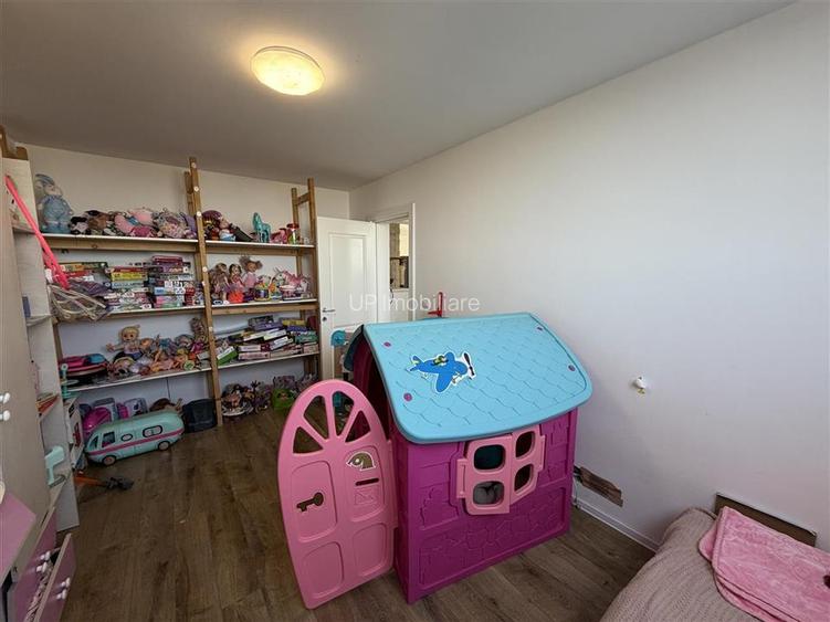 APARTAMENT 3 CAMERE | 2 BAI | 85 MP UTIL | MANSARDA | ZONA ROGERIUS | ORADEA | B - 13