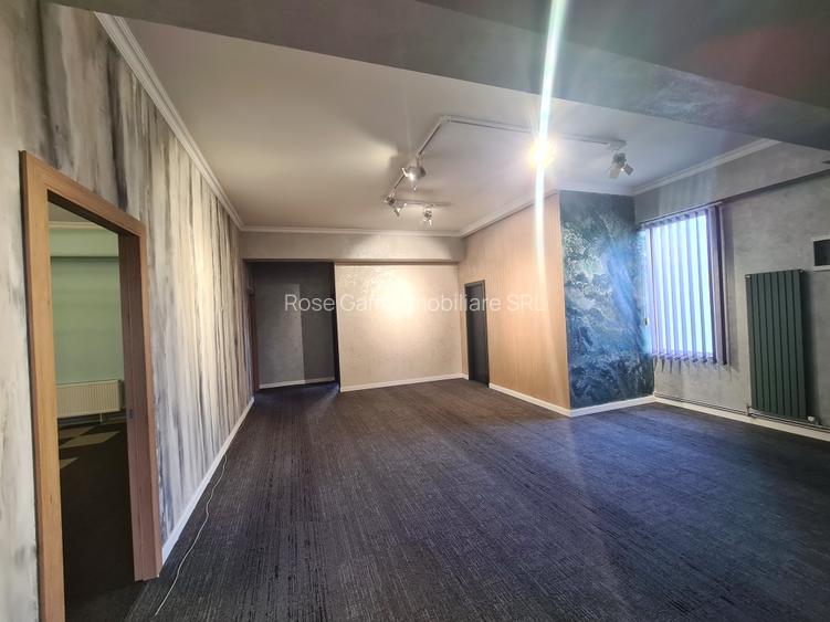 Spatiu birouri renovat, luminos, locuri de parcare, Tatarasi Aurel Vlaicu - 2