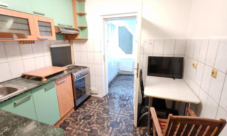 Apartament decomandat etajul 1 - 4
