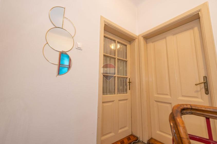 Casa de vanzare, 138 mpu, 244 teren, curte, garaj, Cartierul Domenii