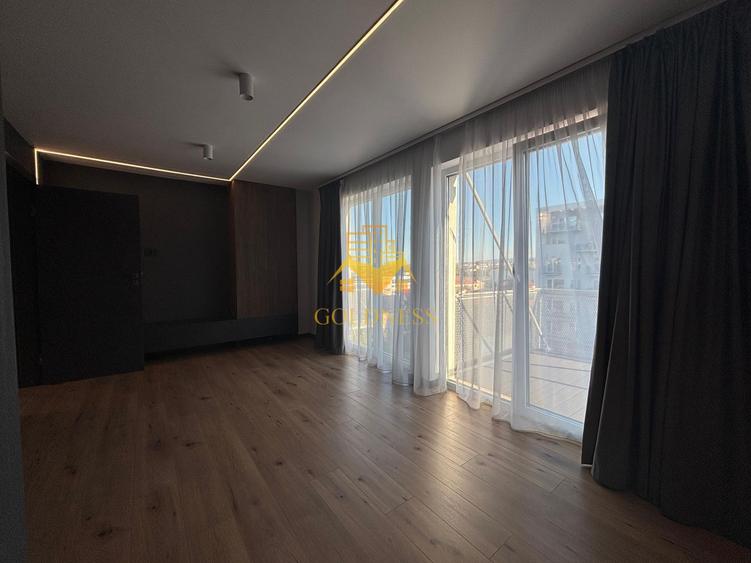 Penthouse mobilat lux, parcare, AC, bloc nou, Semicentral, zona Horea