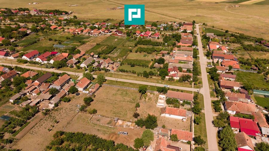 Teren intravilan de 1492 mp în Nădab